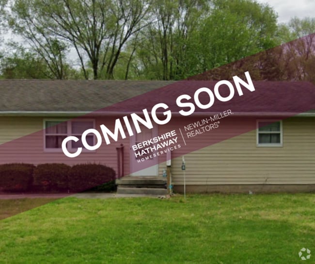 Building Photo - 2 Bedroom Duplex on North Side Rental