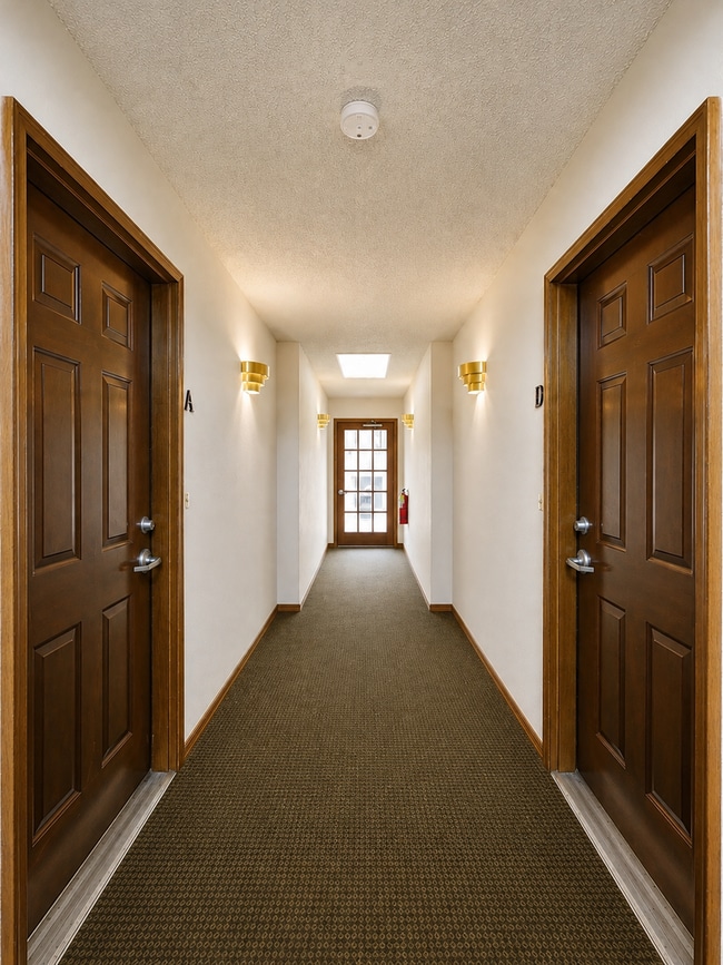 Photo - 510 E Elm St