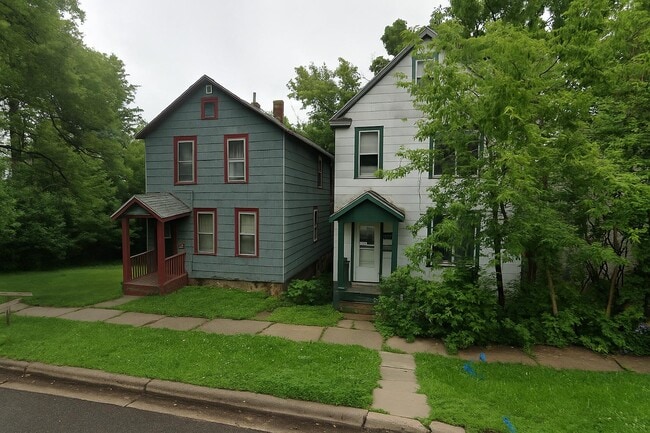 Photo - 514 E 6th St