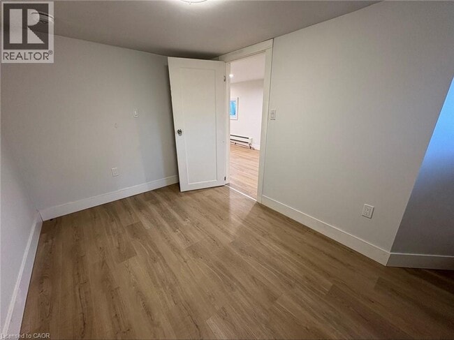 Photo - 803 King St Unit 4