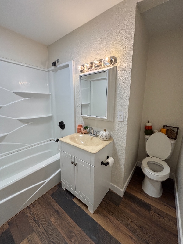 Photo - 1105-1107 Reynolds Rd