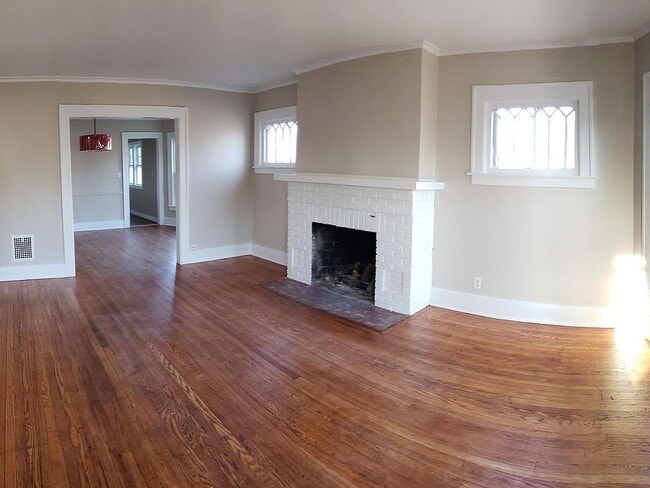 Photo - 300 Broad St Unit 300 Broad St