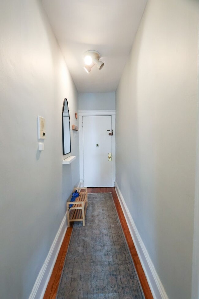 Photo - Furnished Short Term Rental 1bed/1bath