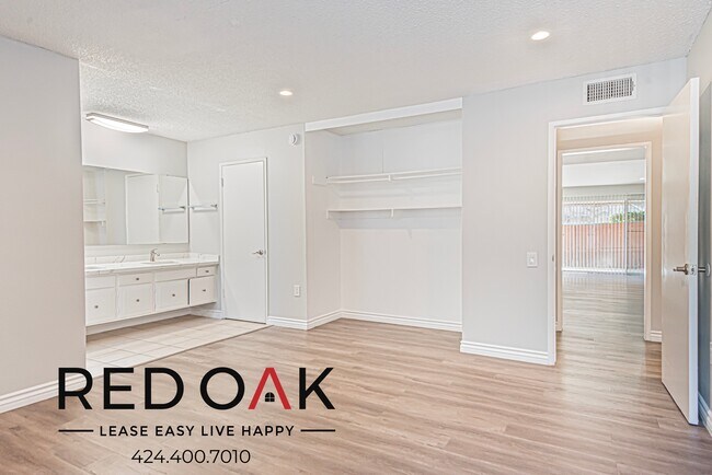 Photo - 15101 1/3 Magnolia Blvd-F13 Unit F13