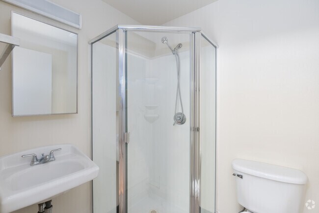 2BR, 2BA - Two Bedroom - Telegraph Bays