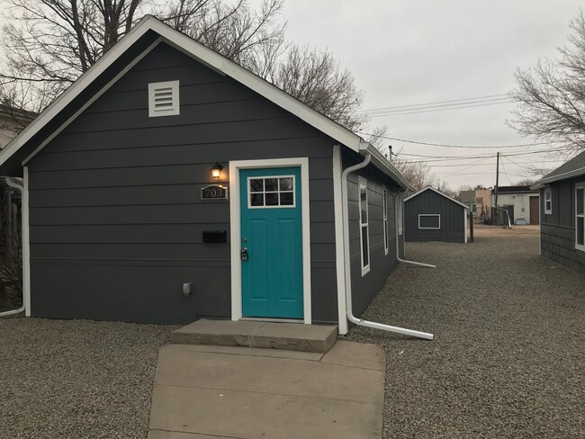 ** Total Remodel **Super Clean 2 bed 1 bath - ** Total Remodel **Super Clean 2 bed 1 bath House