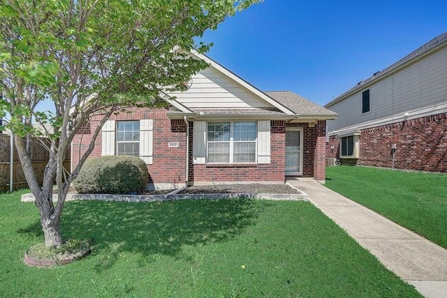 Photo - 8801 Stewart St