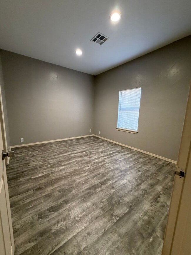 Photo - Ada OK Rental