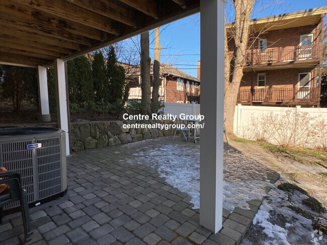 Building Photo - 7 Acron Rd Unit 1 Rental