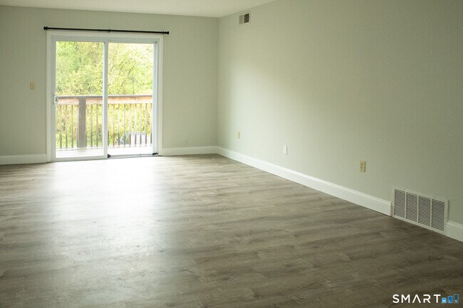 1 Bradley Cir Unit J