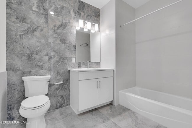 Photo - 19 Carr Ave Unit 319