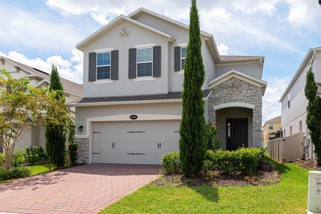 Building Photo - PRATICALLY BRAND NEW HOME IN GATED COMMUNITY!