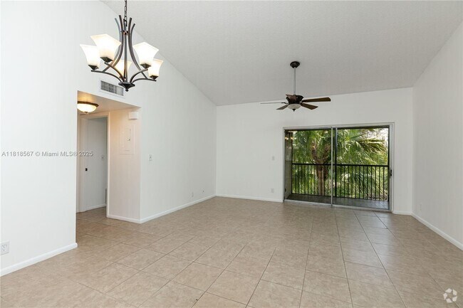 Building Photo - 717 Gardens Dr Unit 201 Rental