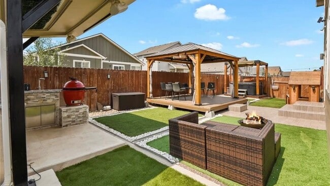 Building Photo - 6832 Galpin Dr