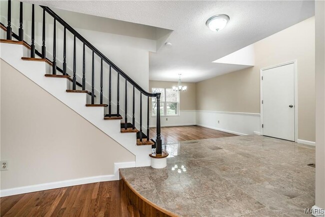 Photo - 1369 Nykiel Ct