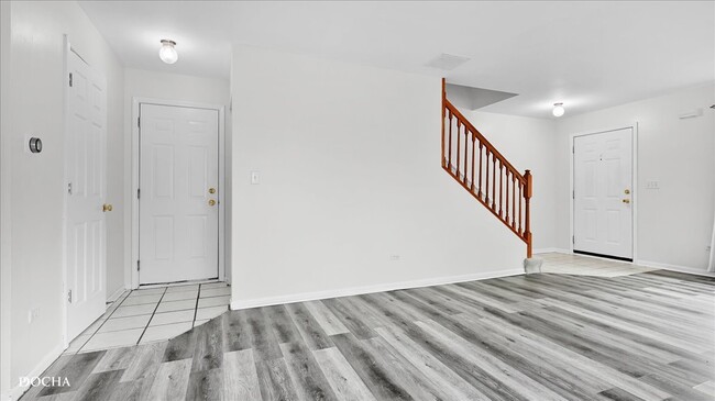 Photo - 2449 Mayfield Dr