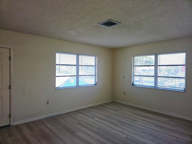 Photo - 360 137th Ave Cir