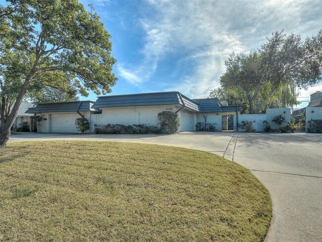 Building Photo - 2530 NW 62nd St Rental