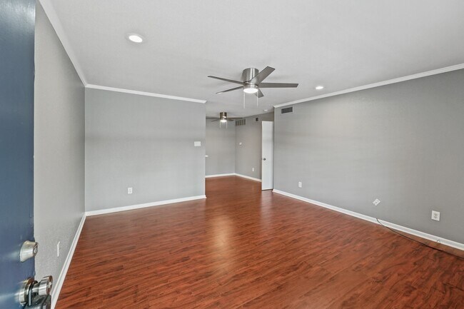 Photo - 2350 Bering Dr Unit 116