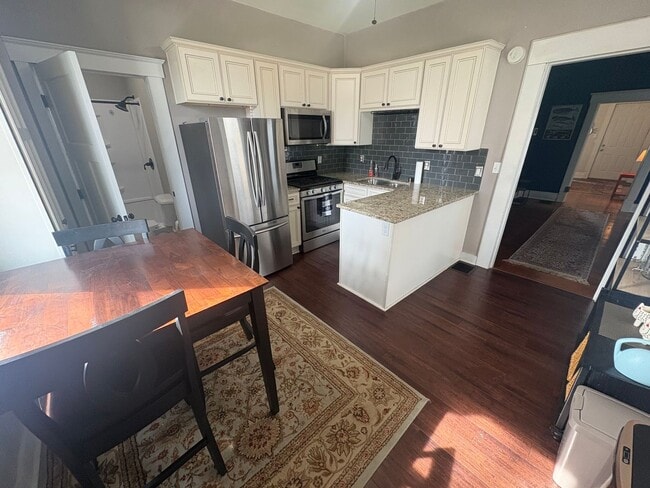 Photo - GERMANTOWN 2-BED 2-BATH FENCED YARD