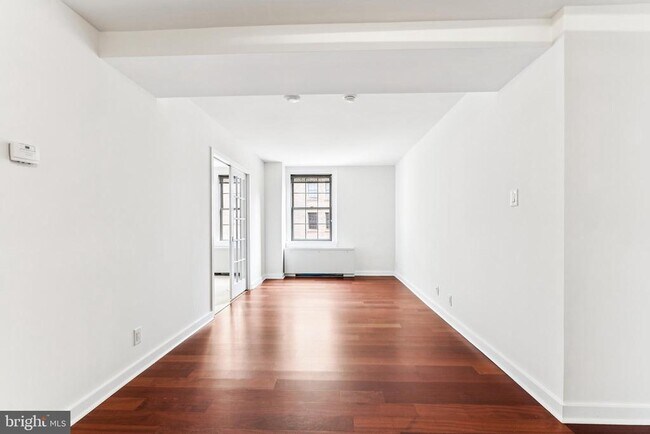 Building Photo - 219-29 S 18th St Unit 1515 Rental