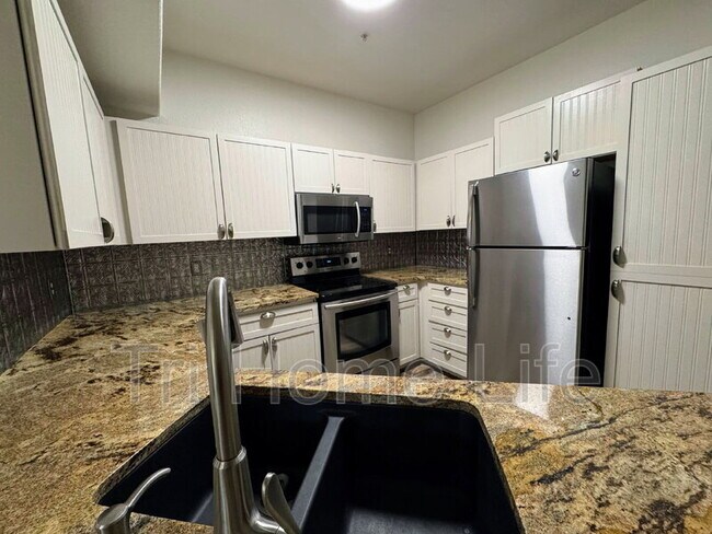 Photo - 1631 W Canal Cir Unit 824