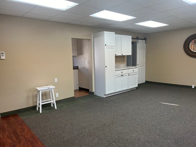 Photo - 311 N 3rd Ave Unit Two bedroom available