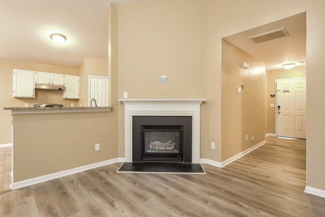 Photo - 3770 Thornaby Cir