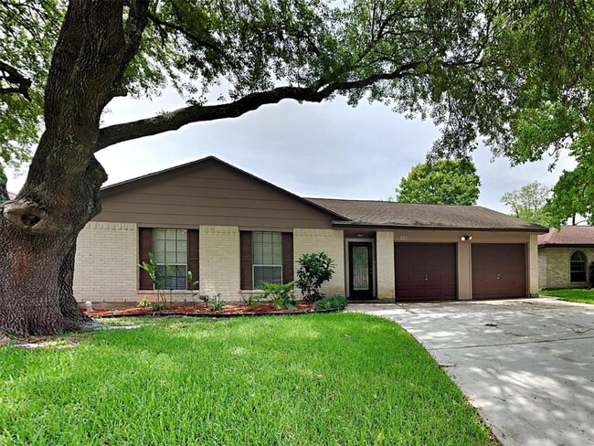 Photo - 123 Greenshire Dr Casa