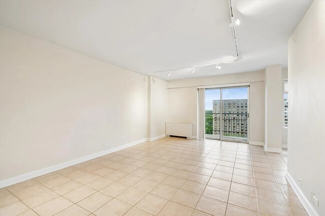 Photo - 7033 N Kedzie Ave Unit APT 1410