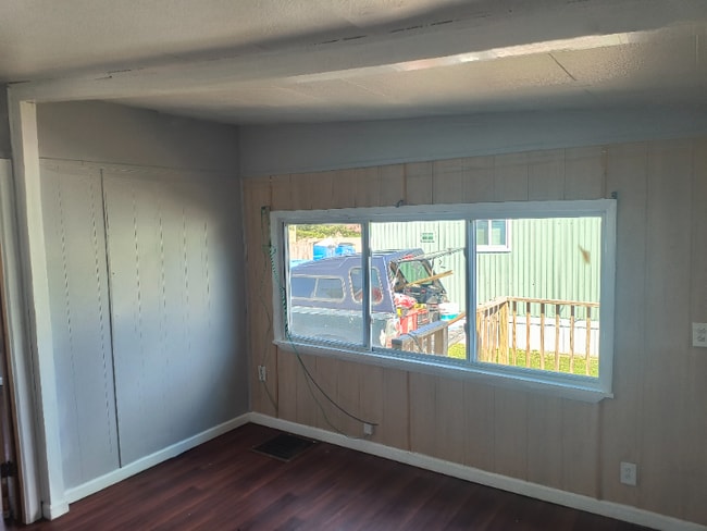 Photo - 8464 Cleveland Ave NW