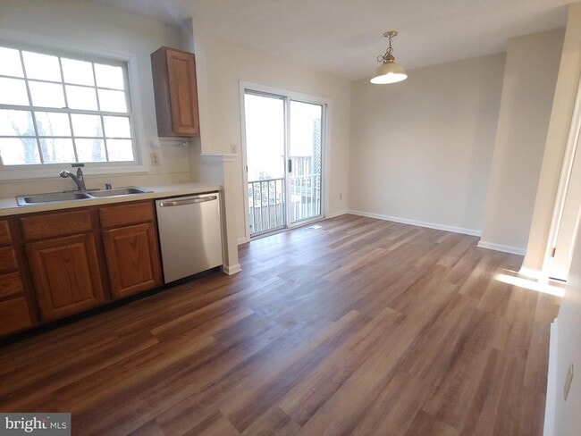 Photo - 2134 Commissary Cir