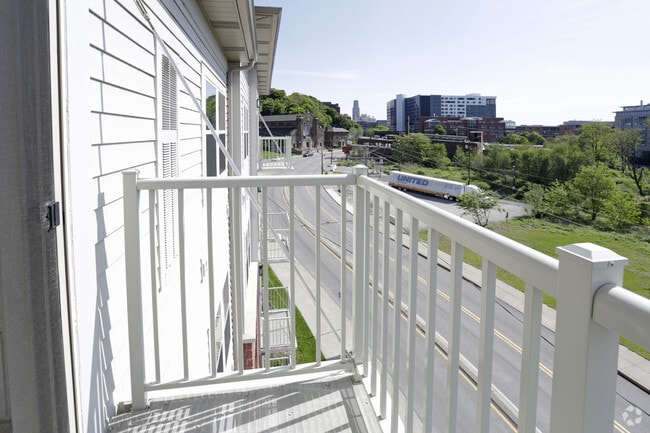 1BR, 1BA - 730 SF (Standard)