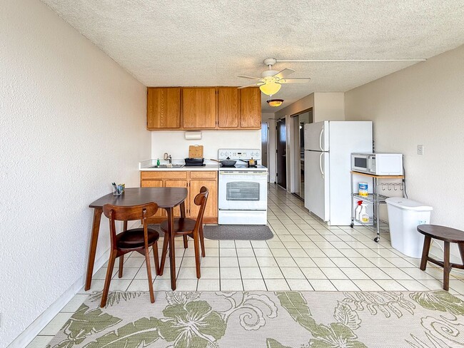 Photo - Beautiful High-Floor 1 Bedroom in Waikiki with Parking Unit 2805