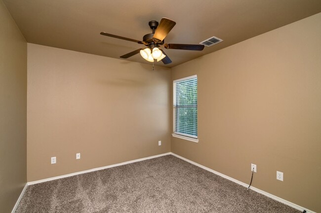 Photo - 1430 Piedmont Dr Unit 1430 Piedmont Drive