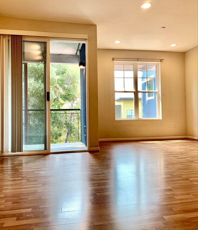 Photo - 1121 40th St Condo Unit 4405