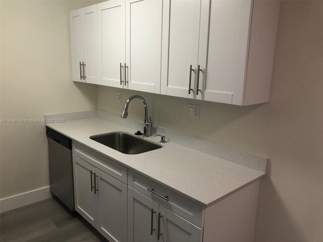 Photo - 10748 N Kendall Dr Unit N-20