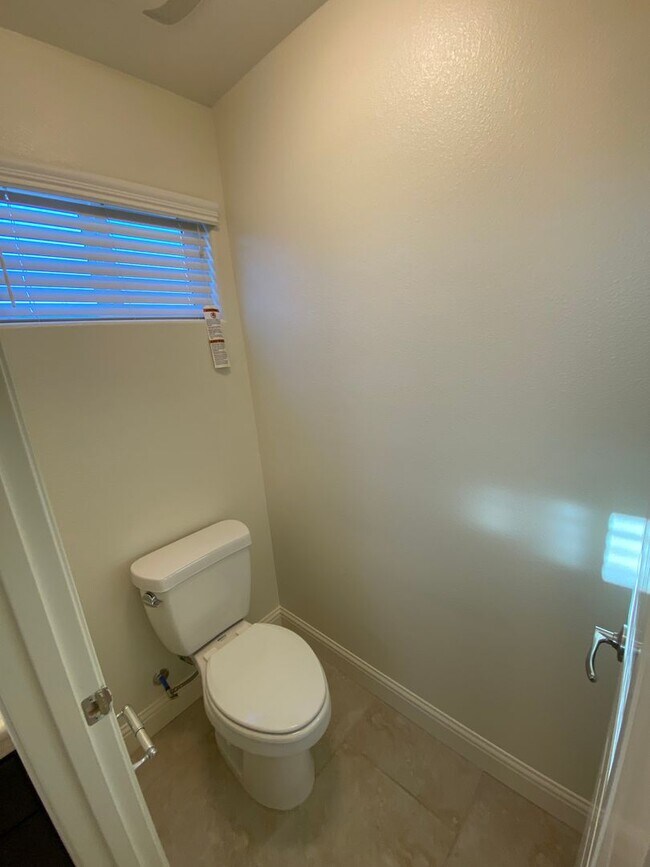 Two story home in Avalon Rental House Rental in Visalia, CA