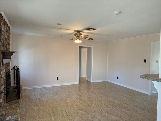 Photo - 1109 Sally Anne Dr