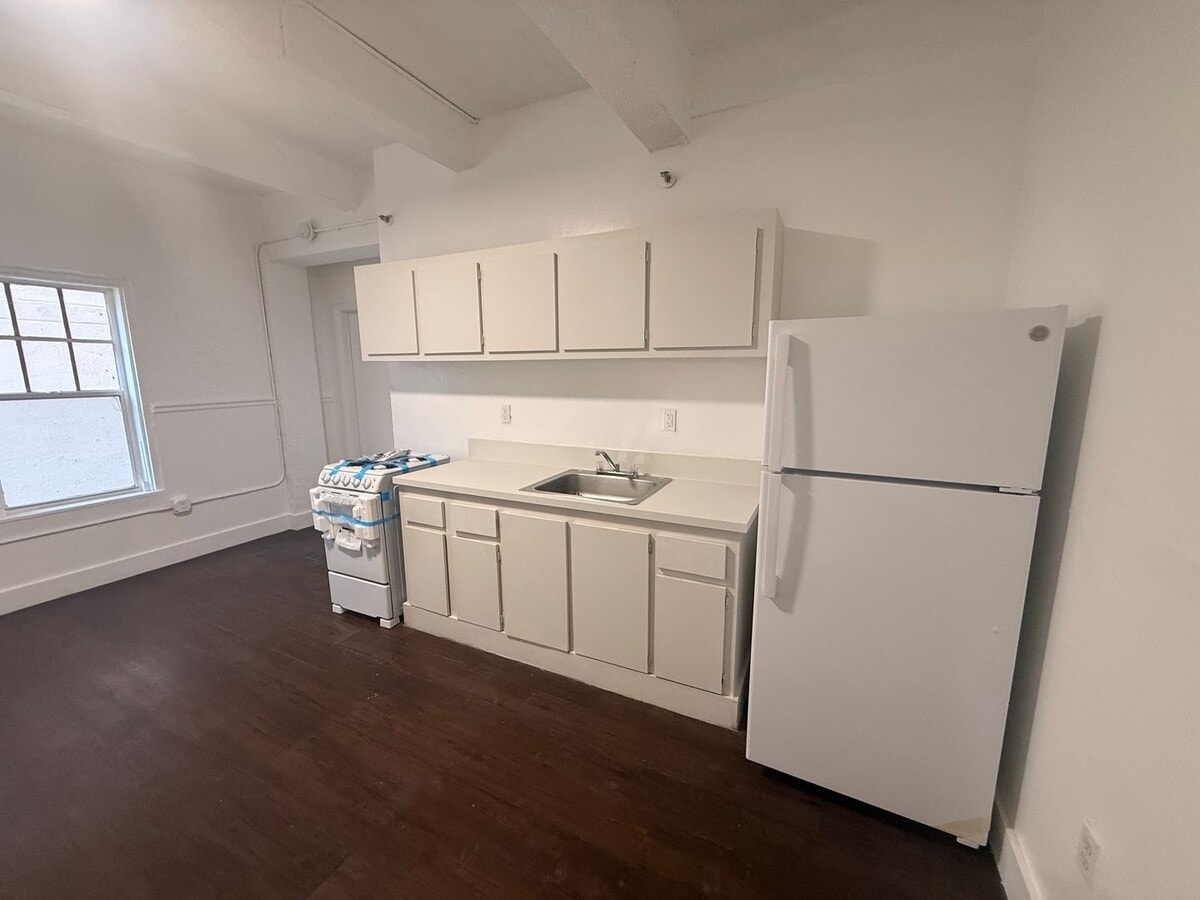 Photo - 230 23rd St Unidad 205