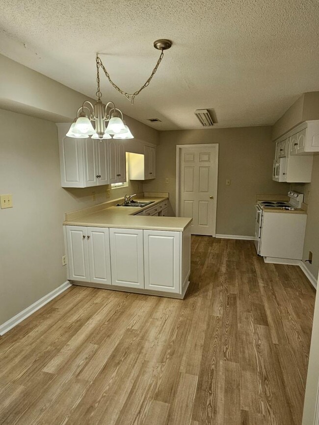 Photo - 119 Maple Creek Dr