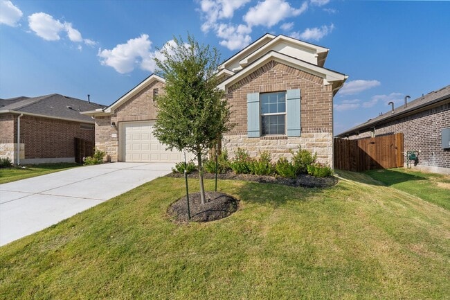 Photo - Large 4-Bedroom Home in Sorento for Lease