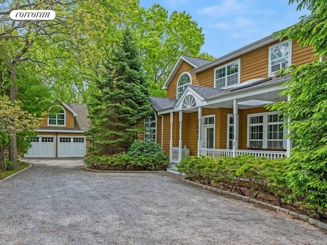 Building Photo - 5 Van Scoys Path E