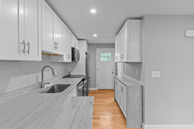 Photo - 22 Quimby St