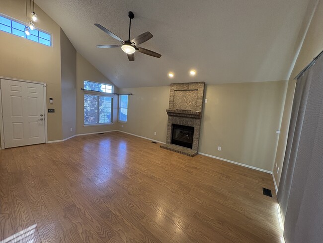 Photo - 3920 Anvil Dr