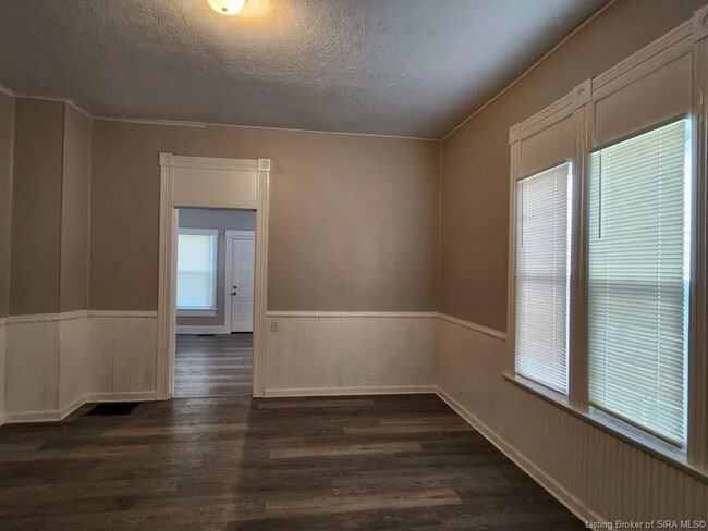 Photo - 603 E Oak St