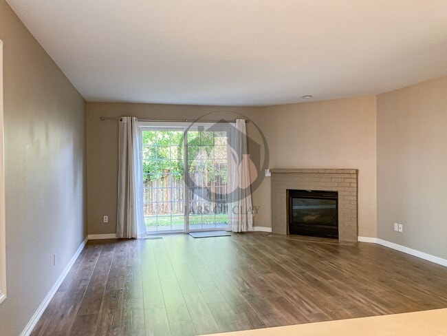 Photo - 1110 NE 19th Ct Unit 1110 NE 19th Ct