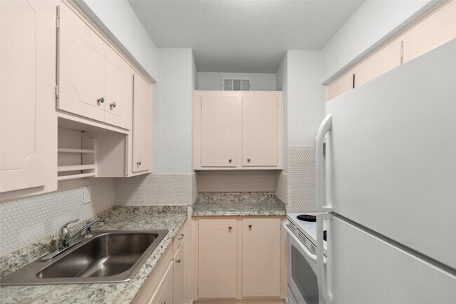 Photo - 2229 Mimosa Dr Unidad 5