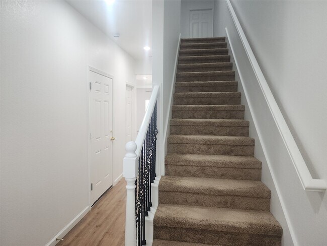 Photo - 6719 Roanoke St Unidad A