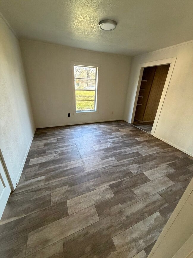 Photo - 3945 Brandon Ave